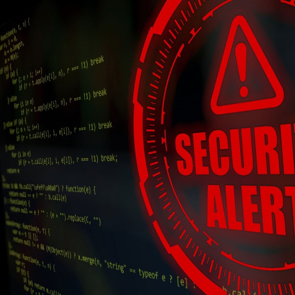 immagine con scritto security alert in rosso