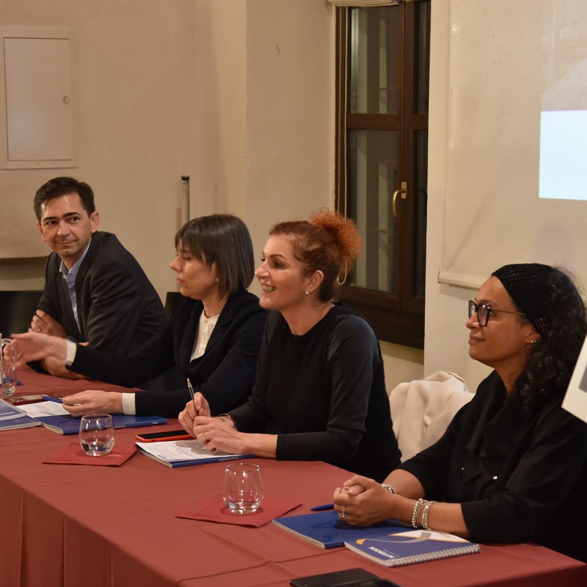 William Nicolussi, Mara Rinner, Linda Pisani, Tamara Tonioni presentano il libro di Saidea